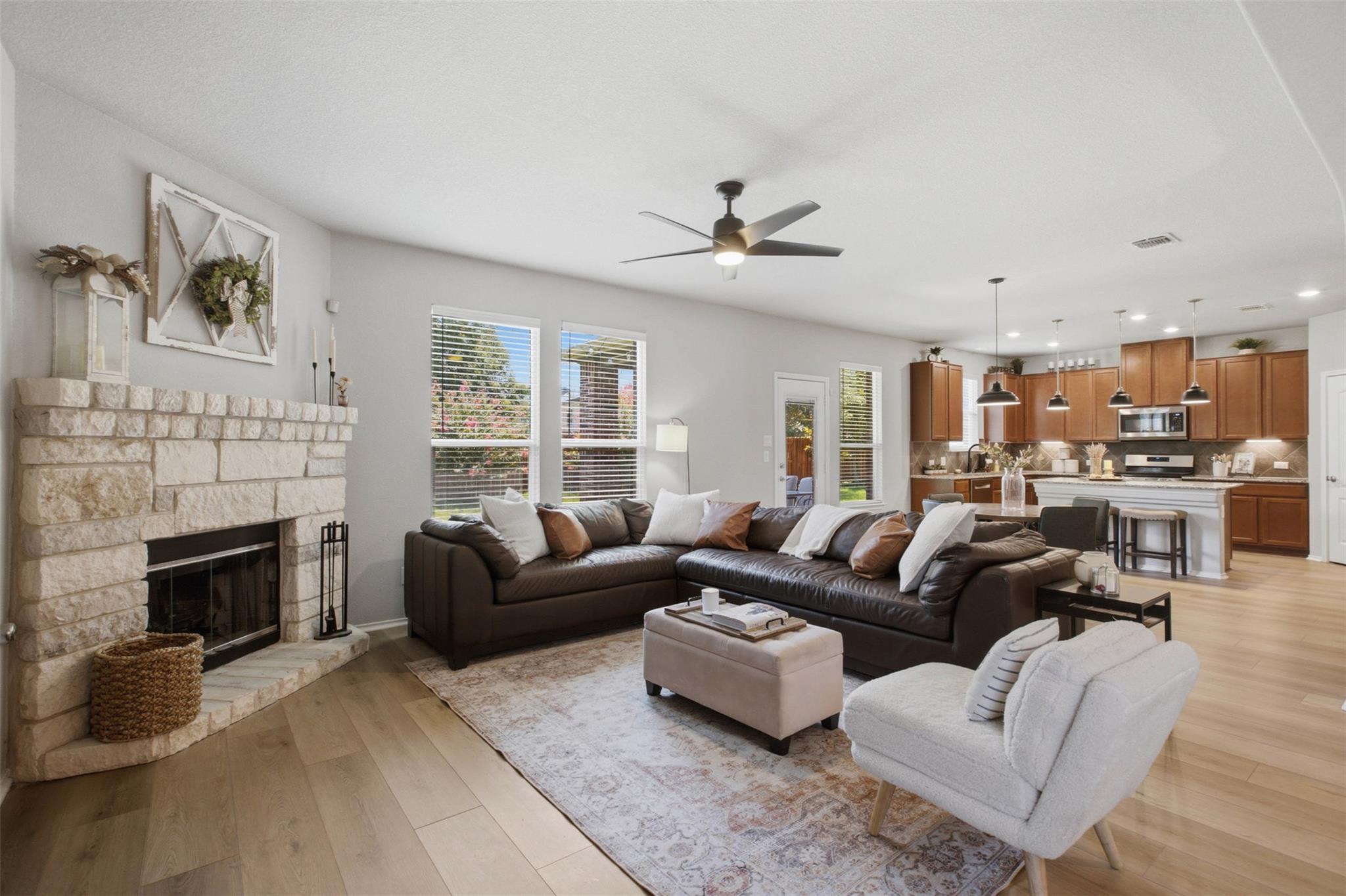 3012 Freeman Park DR