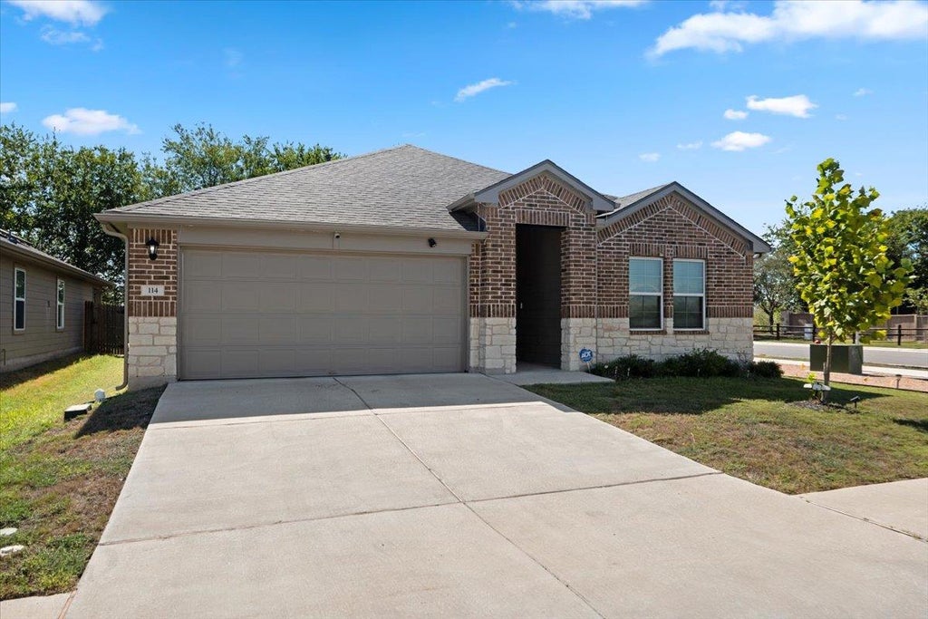 Photo of 114 Sickle LOOP, Kyle, TX 78640 (MLS # 2363261)