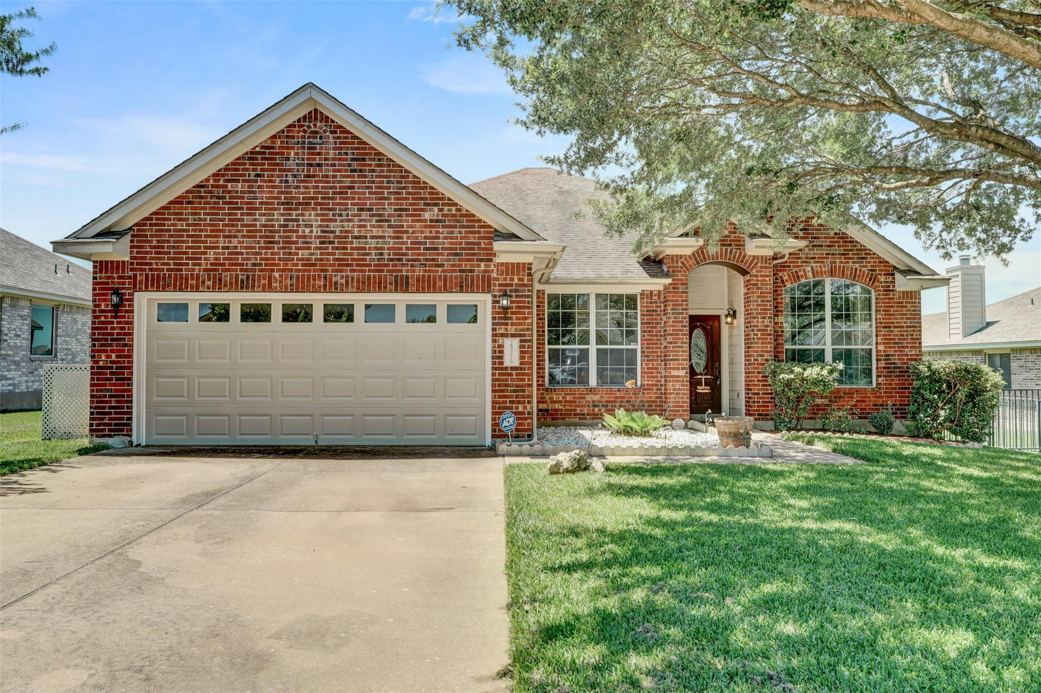 2521 AMEN CORNER RD