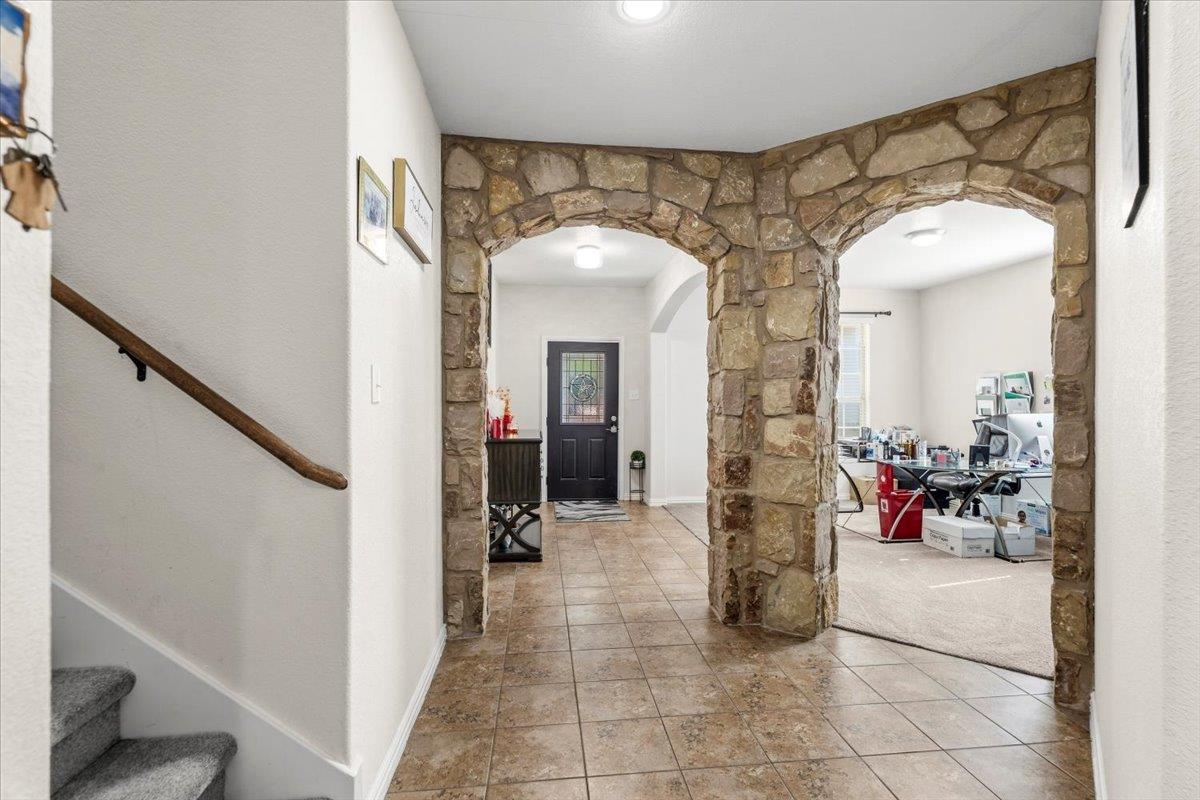 117 E Emory Fields DR