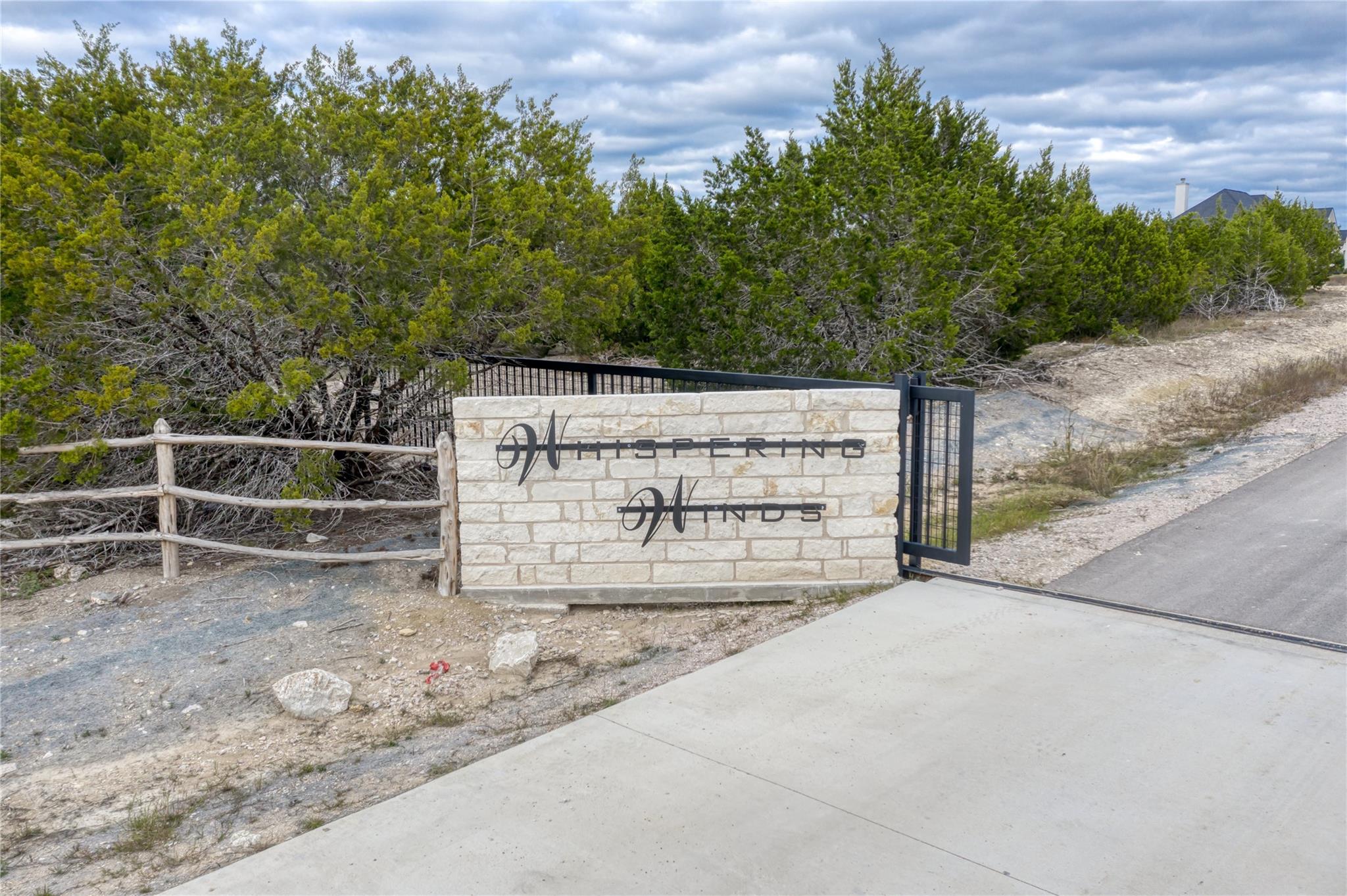 175 Whispering Wind RD