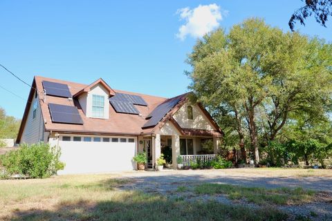 134 Deep Woods DR Cedar Creek TX 78612