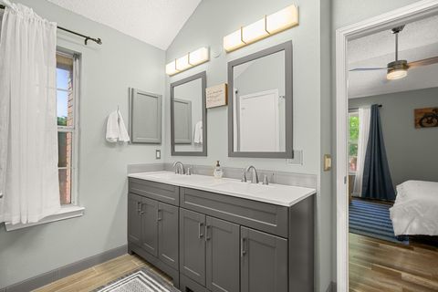 Tiny photo for 3017 Sunridge DR, Austin, TX 78741 (MLS # 6883857)