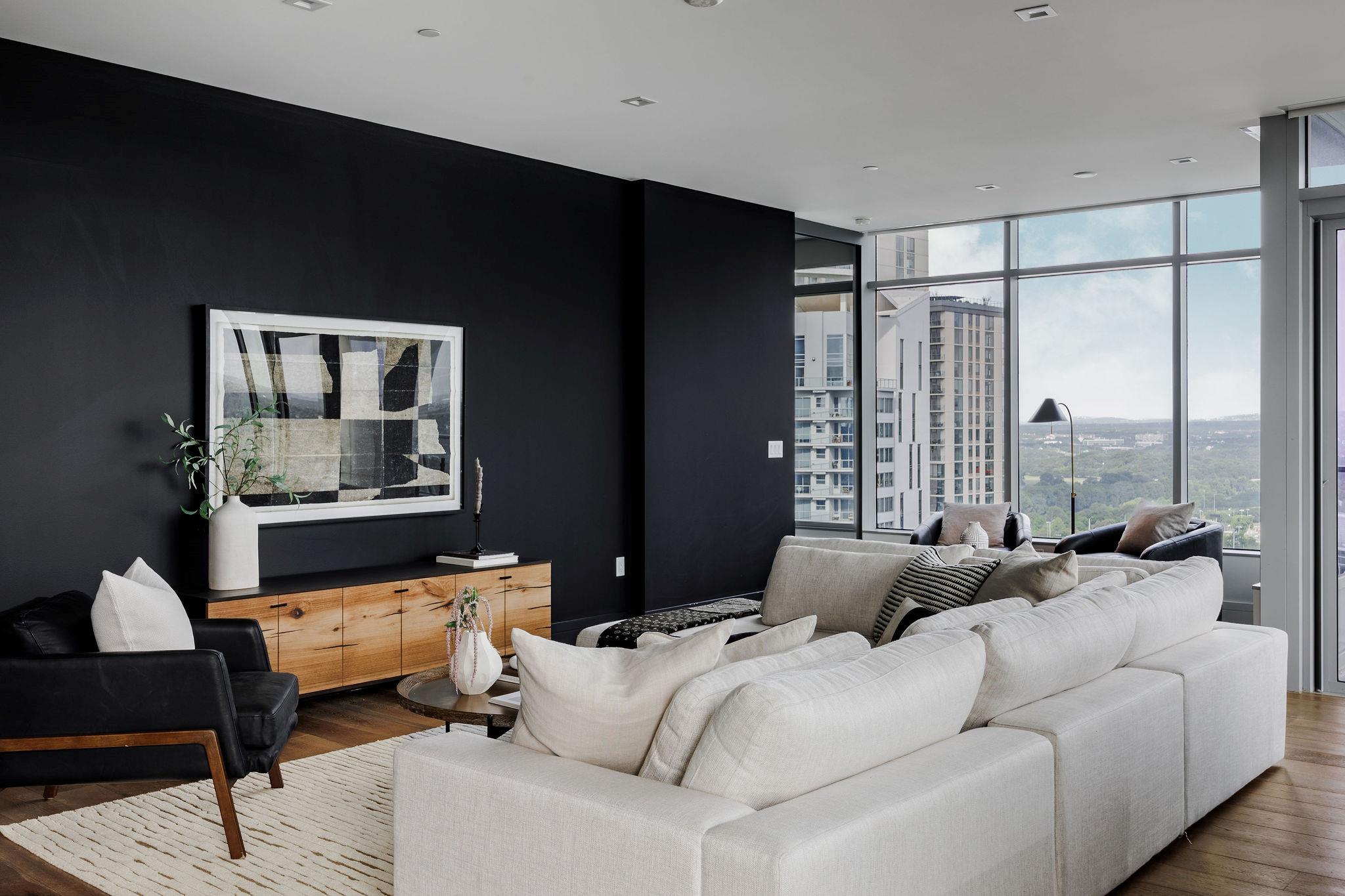 501 West Ave 2404