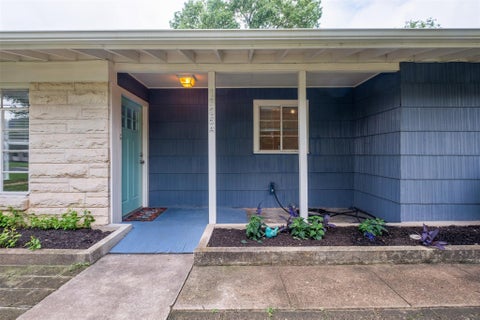 Photo of 1905 W Saint Johns Ave, Austin, TX 78757 (MLS # 2333106)