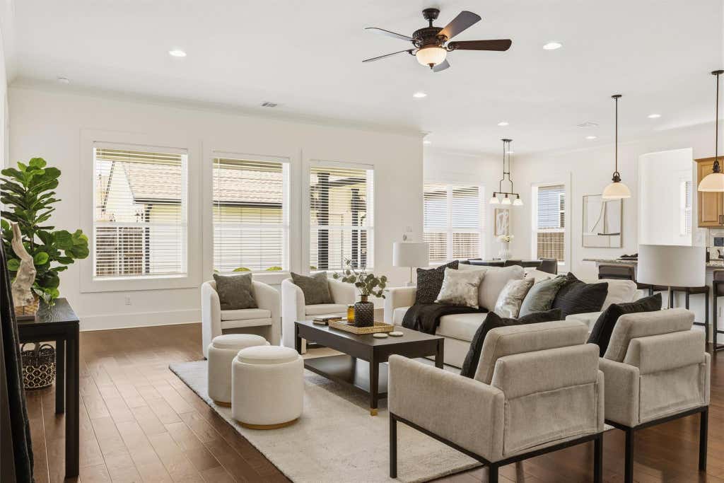 Photo of 1009 Scenic DR, Georgetown, TX 78626 (MLS # 1120764)
