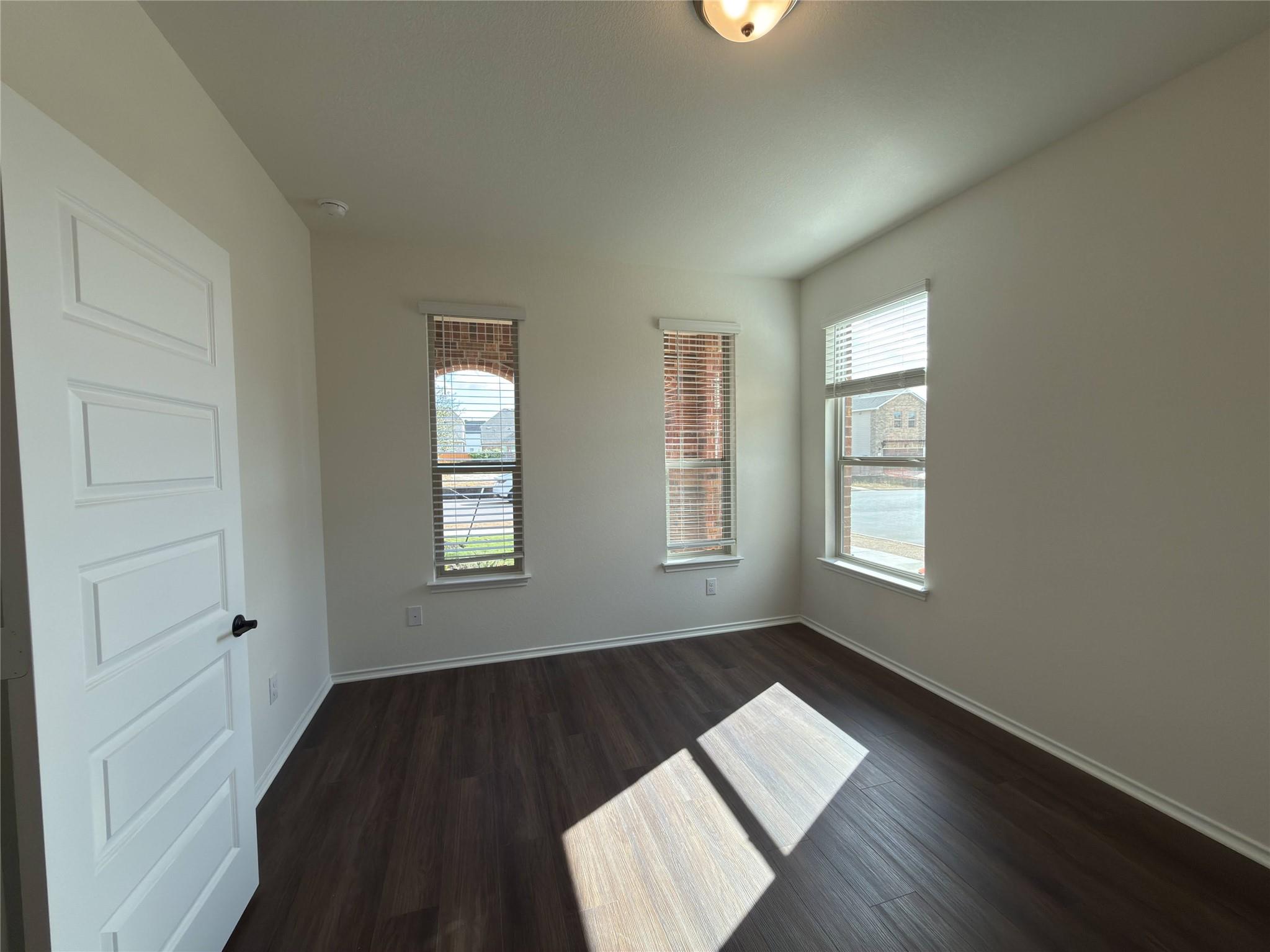 1605 Garlock DR