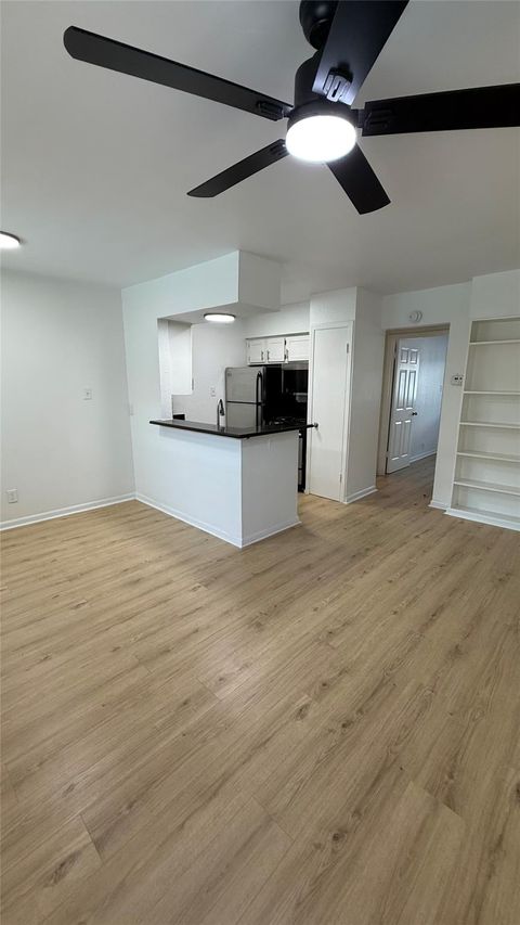 Photo of 2401 Manor RD #126, Austin, TX 78722 (MLS # 4029325)