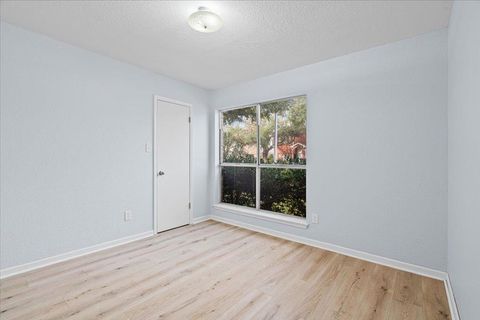 Tiny photo for 1009 Laurelleaf DR, Pflugerville, TX 78660 (MLS # 1803196)