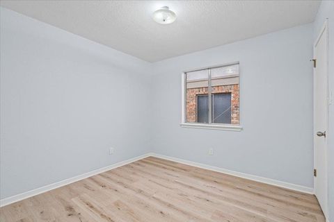 Tiny photo for 1009 Laurelleaf DR, Pflugerville, TX 78660 (MLS # 1803196)