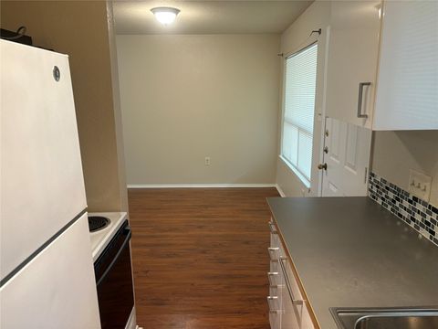 Tiny photo for 1514 Parker LN #104, Austin, TX 78741 (MLS # 9428552)