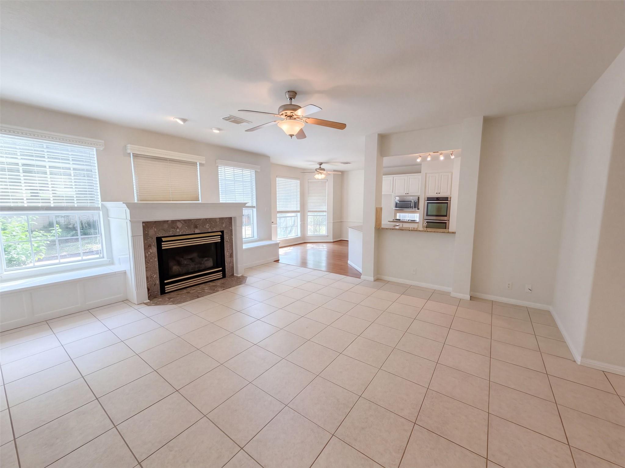 5400 Ketch CT