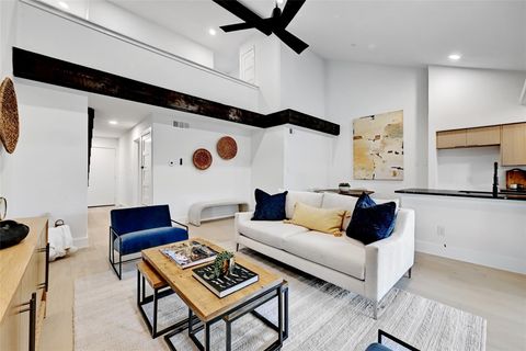 Tiny photo for 6807 Woodhue DR #A, Austin, TX 78745 (MLS # 5289696)