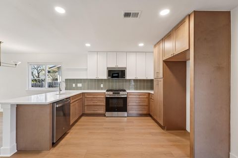 Tiny photo for 4901 Transit CIR, Austin, TX 78727 (MLS # 8175953)