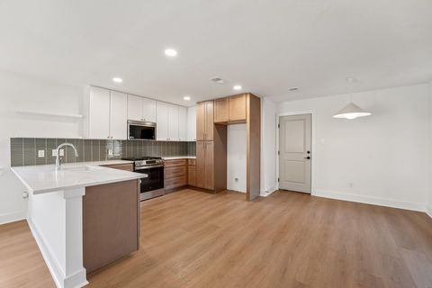 Tiny photo for 4901 Transit CIR, Austin, TX 78727 (MLS # 8175953)