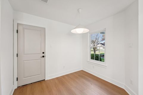 Tiny photo for 4901 Transit CIR, Austin, TX 78727 (MLS # 8175953)