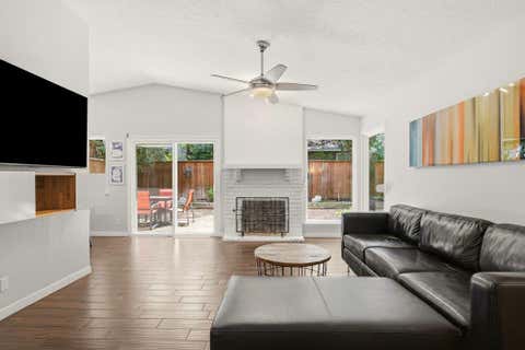 Photo of 9001 Parkfield DR #A, Austin, TX 78758 (MLS # 8075451)