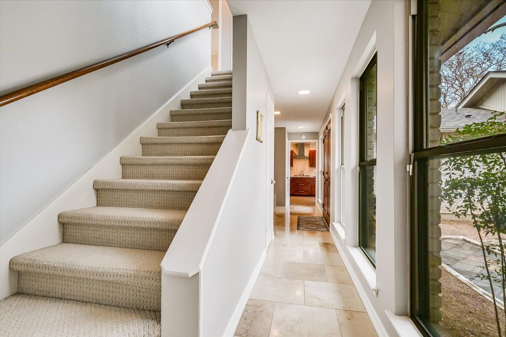 Photo of 7009 Danwood DR, Austin, TX 78759 (MLS # 1138991)