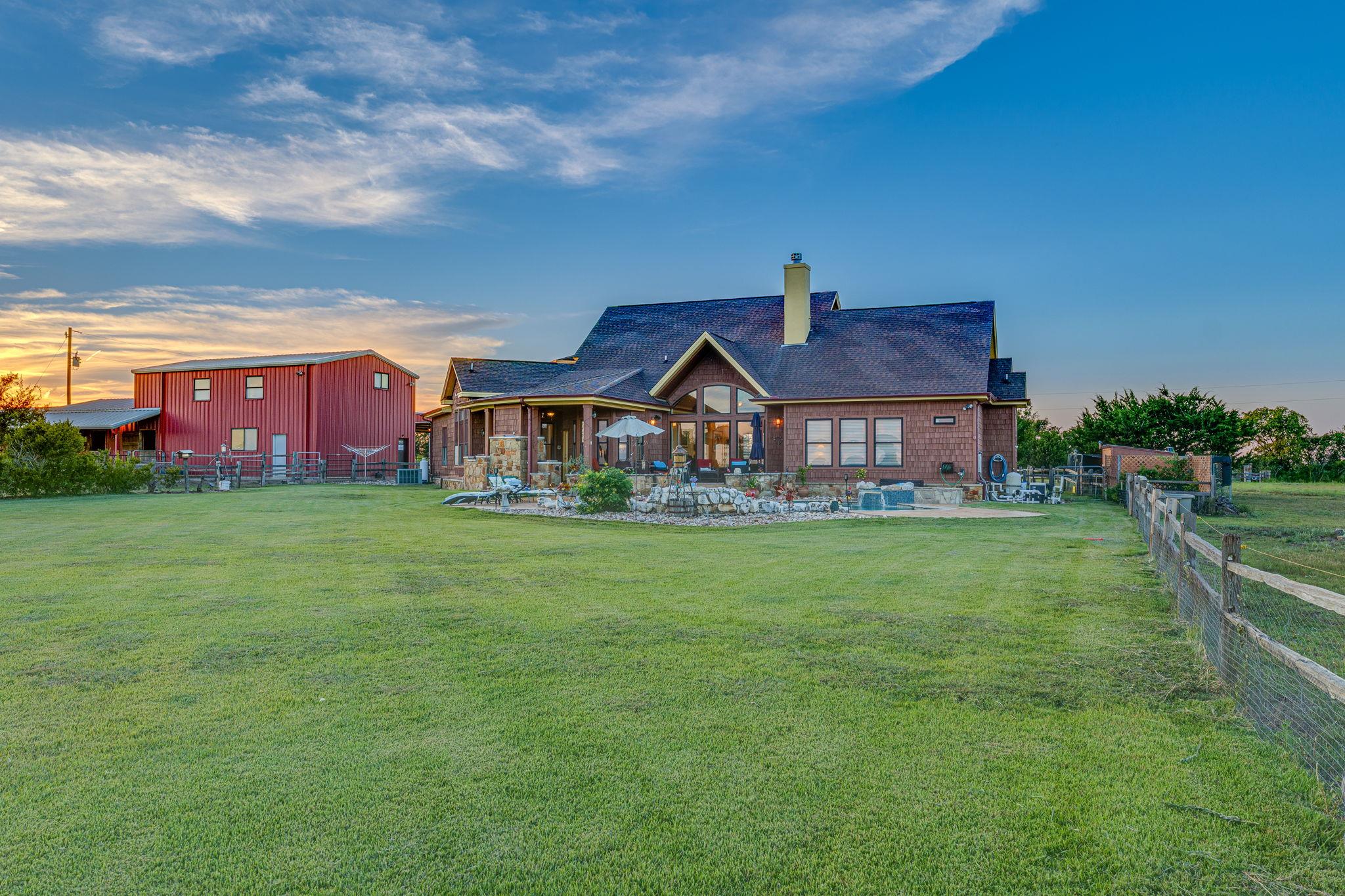 901 County Road 250
