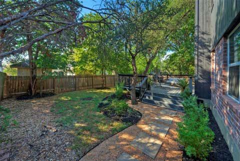 Tiny photo for 8406 Los Ranchos DR, Austin, TX 78749 (MLS # 4015500)