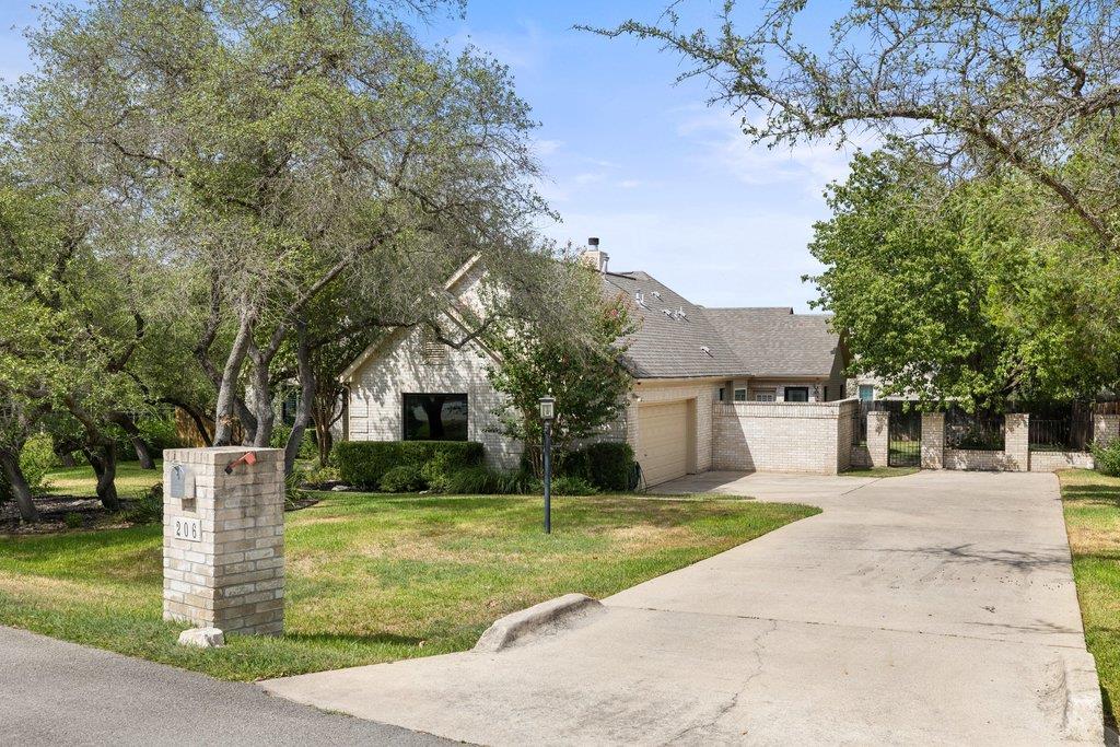 206 Phlox DR