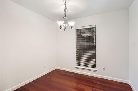Tiny photo for 6609 Valleyside RD, Austin, TX 78731 (MLS # 1410111)