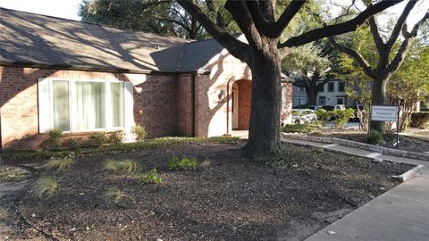 Tiny photo for 6609 Valleyside RD, Austin, TX 78731 (MLS # 1410111)