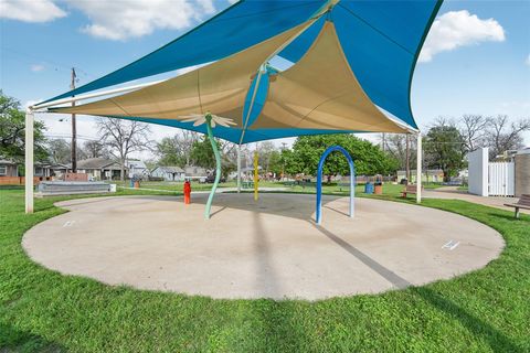 Tiny photo for 2312 Canterbury ST #A & B, Austin, TX 78702 (MLS # 3000850)