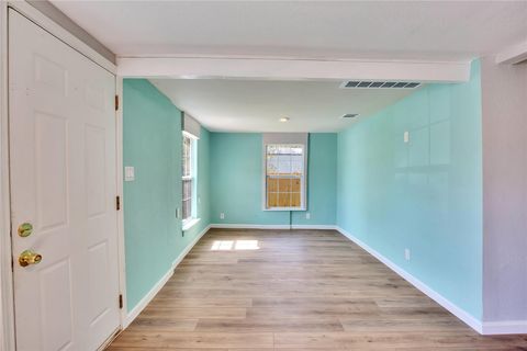 Tiny photo for 211 E Burton ST, Manor, TX 78653 (MLS # 8586854)