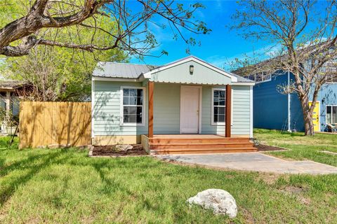 Tiny photo for 211 E Burton ST, Manor, TX 78653 (MLS # 8586854)