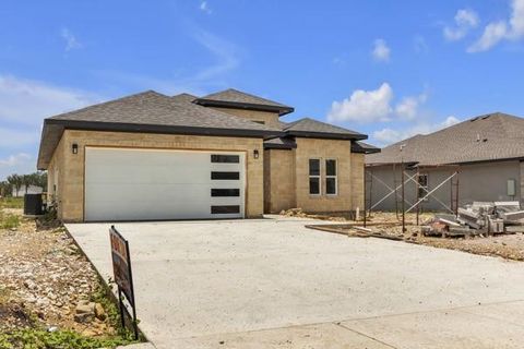 152 Lavanda LN Dale TX 78616