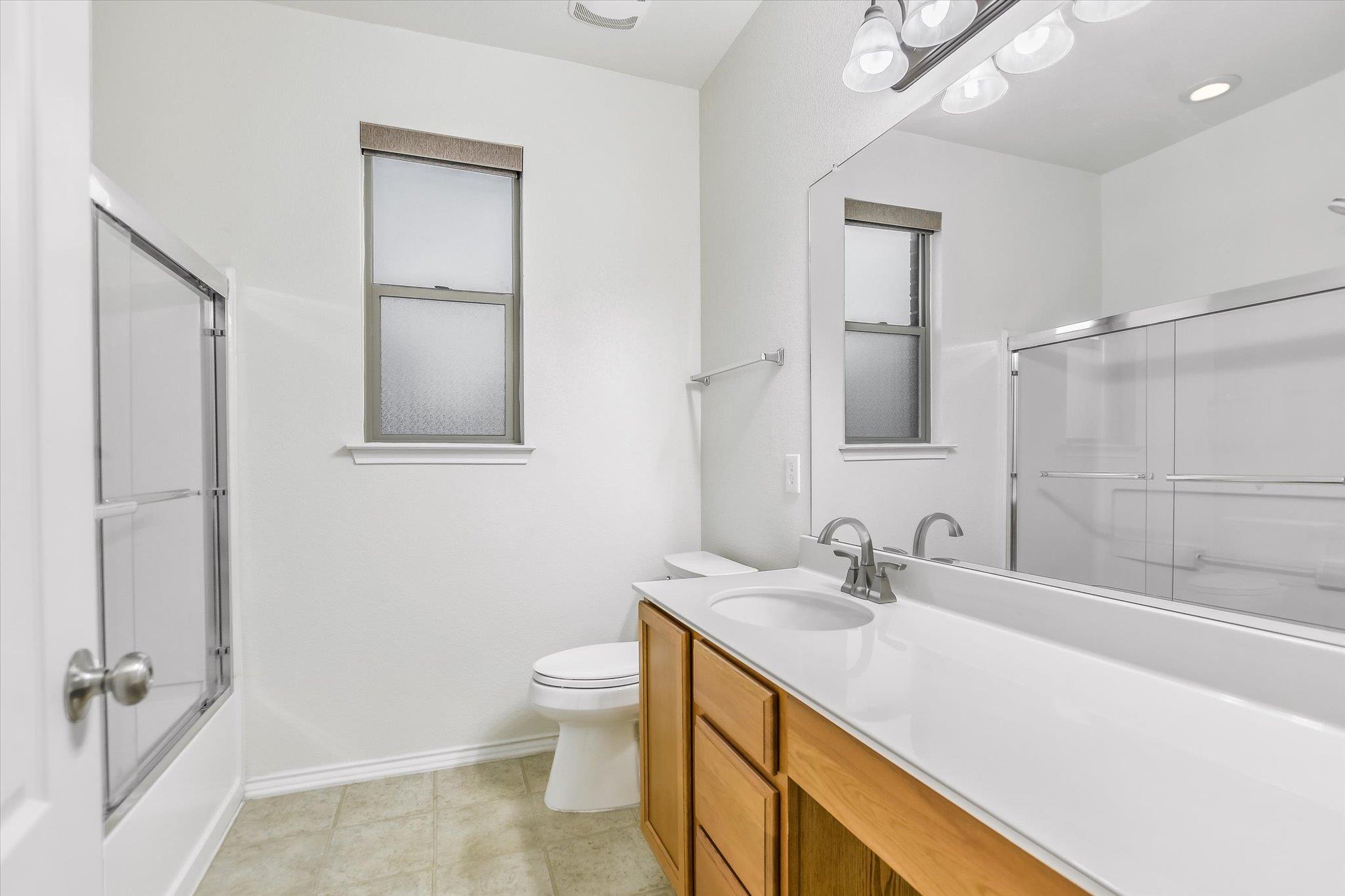 Leander, Texas 78641, United States, 4 Bedrooms Bedrooms, ,3 BathroomsBathrooms,Residential,Active,103323