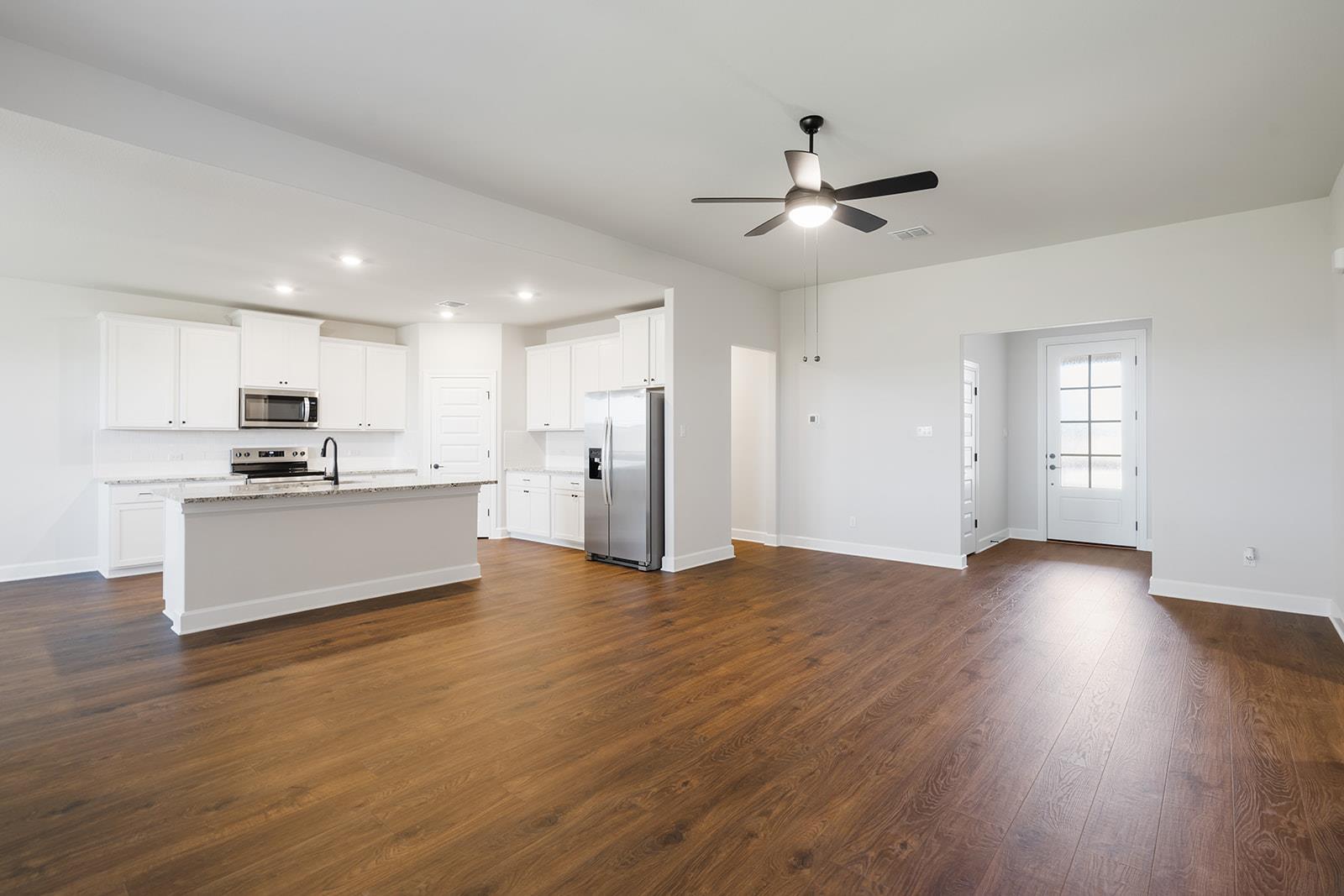 517 West Luna Blue LN