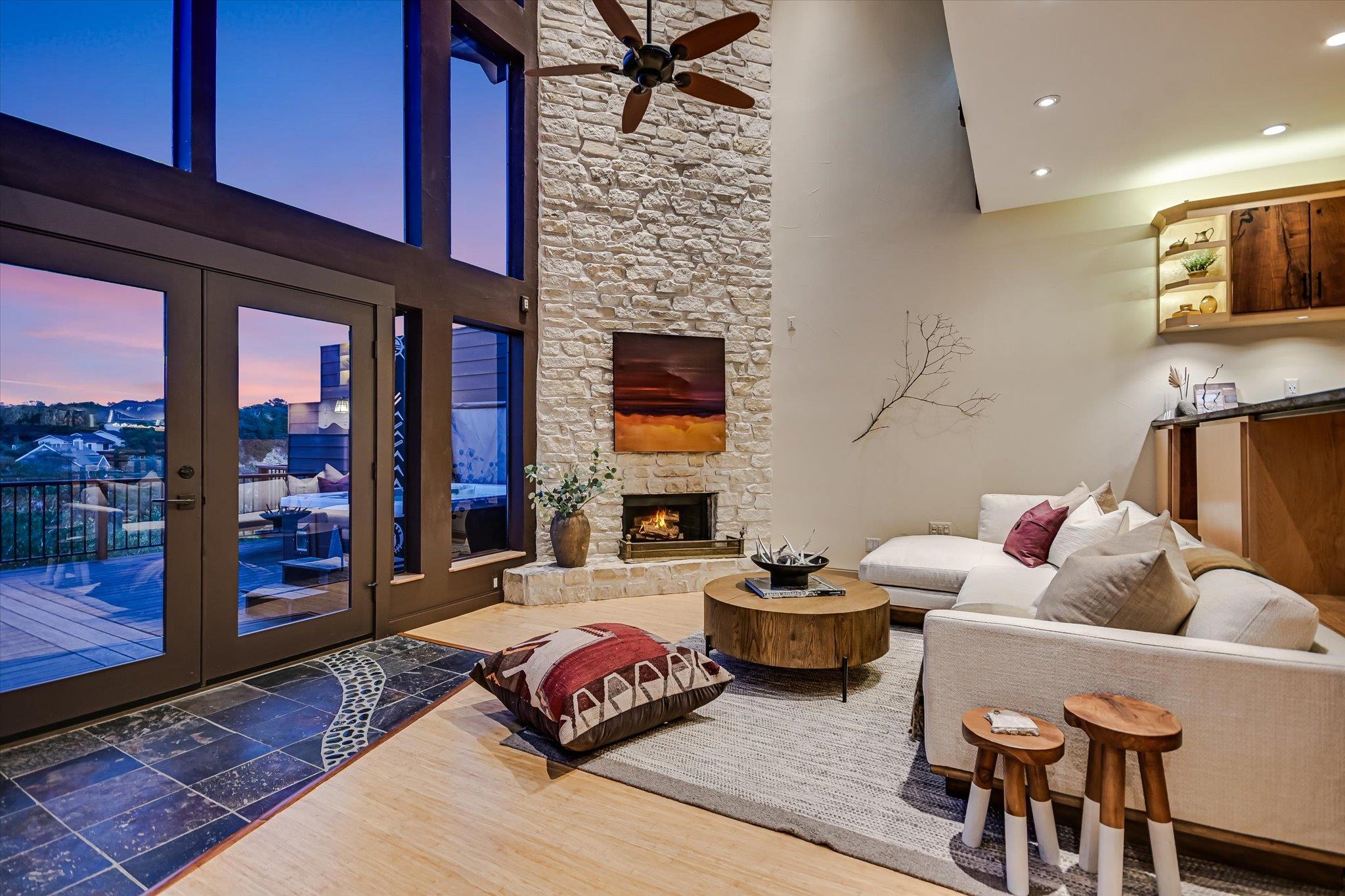 1325 Spyglass DR