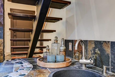 Tiny photo for 1325 Spyglass DR, Austin, TX 78746 (MLS # 7944508)