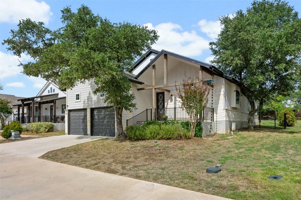 170 BUNKER RANCH BLVD UNIT 16, DRIPPING SPRINGS, TX 78620 - Image b433cba2f6afb5c093b4ea8aefbebca3/4245388831