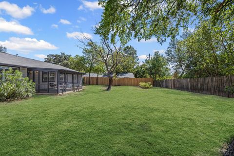 Tiny photo for 2007 Matthews LN, Austin, TX 78745 (MLS # 1777279)