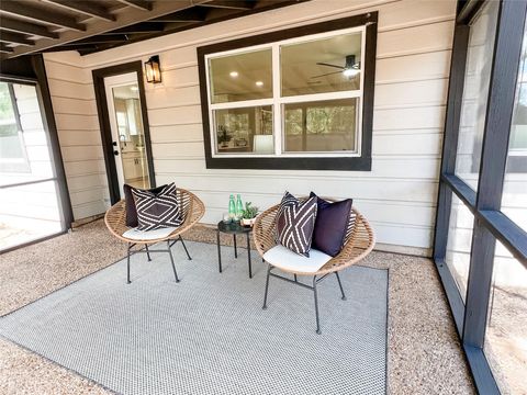Tiny photo for 2007 Matthews LN, Austin, TX 78745 (MLS # 1777279)