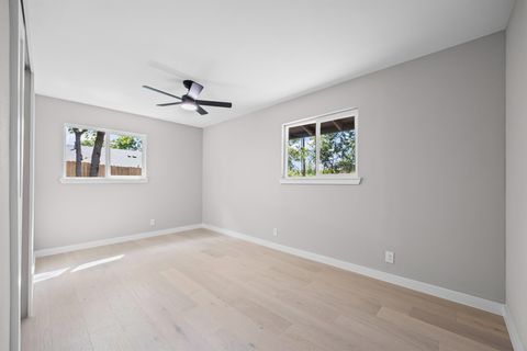 Tiny photo for 2007 Matthews LN, Austin, TX 78745 (MLS # 1777279)