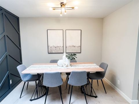 Tiny photo for 2007 Matthews LN, Austin, TX 78745 (MLS # 1777279)