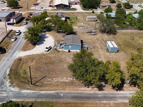 206 N 6th ST Jarrell TX 76537