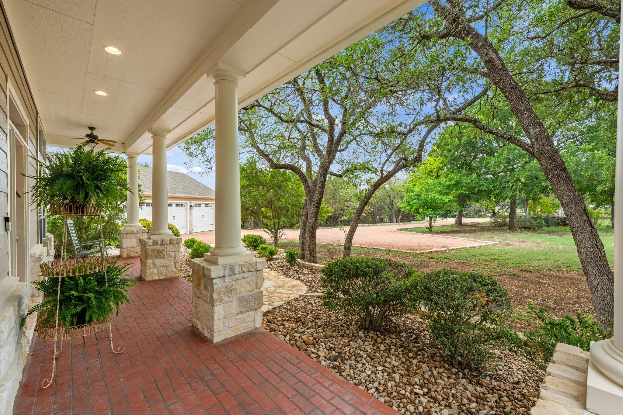 Liberty Hill, Texas, 78642, United States, 3 Bedrooms Bedrooms, ,3 BathroomsBathrooms,Residential,Active,2038126
