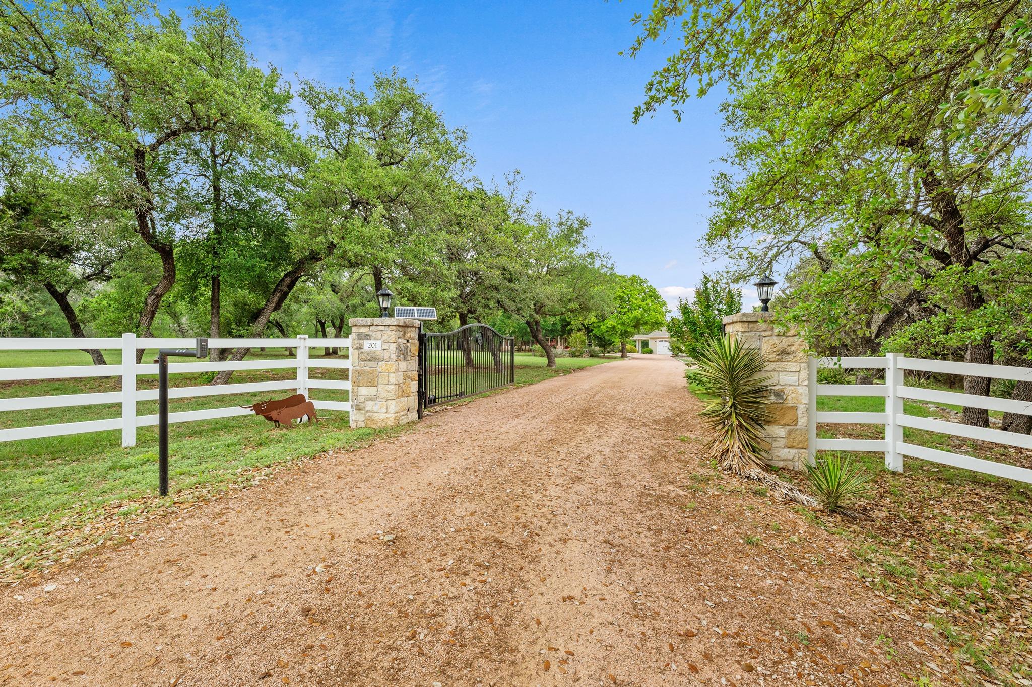 Liberty Hill, Texas, 78642, United States, 3 Bedrooms Bedrooms, ,3 BathroomsBathrooms,Residential,Active,2038126