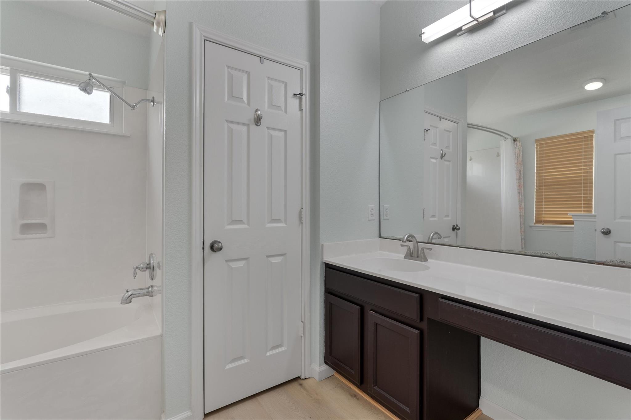 Leander, Texas 78641, United States, 4 Bedrooms Bedrooms, ,2 BathroomsBathrooms,Residential,Active,152922