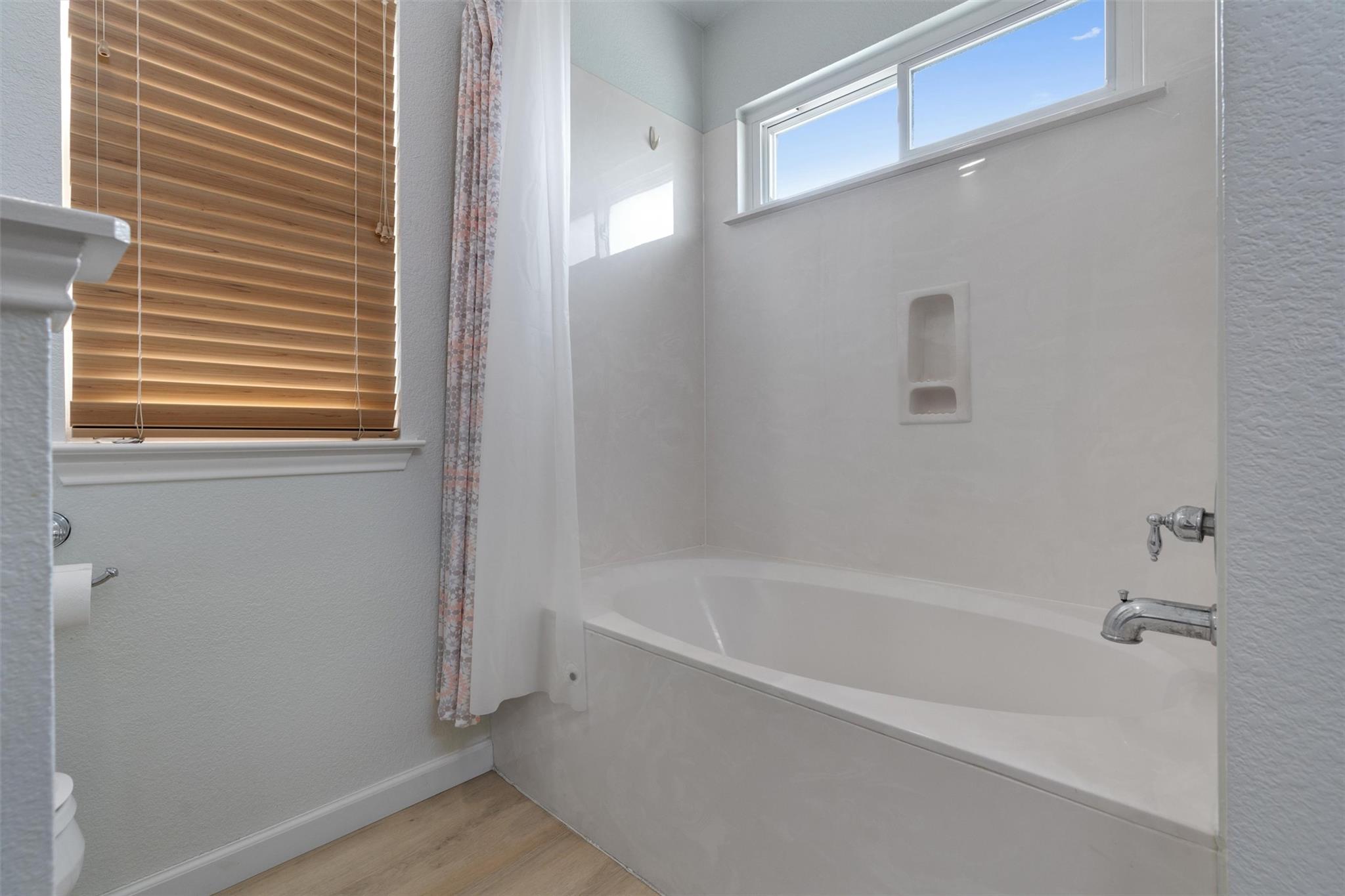 Leander, Texas 78641, United States, 4 Bedrooms Bedrooms, ,2 BathroomsBathrooms,Residential,Active,152922