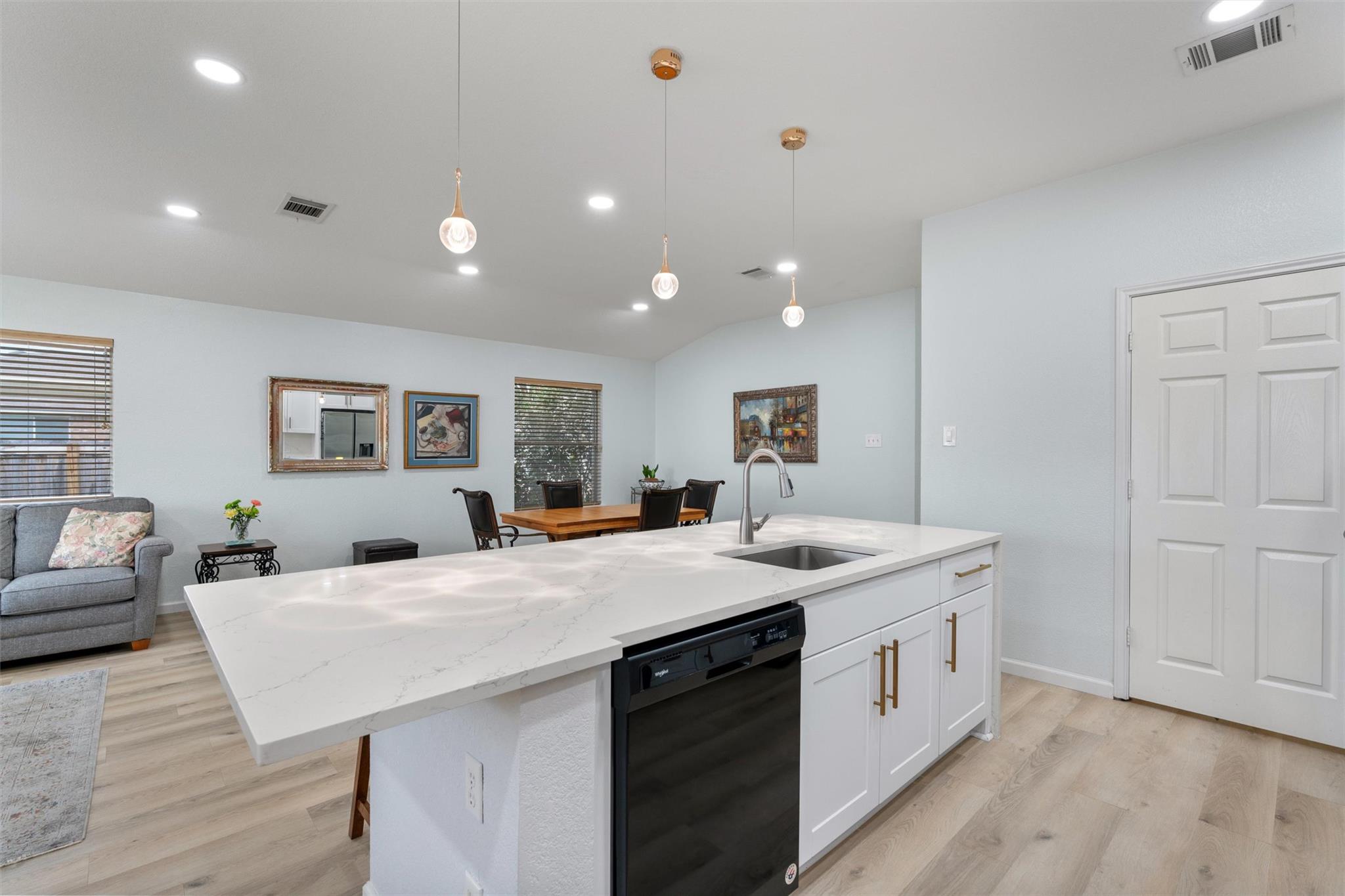 Leander, Texas 78641, United States, 4 Bedrooms Bedrooms, ,2 BathroomsBathrooms,Residential,Active,152922