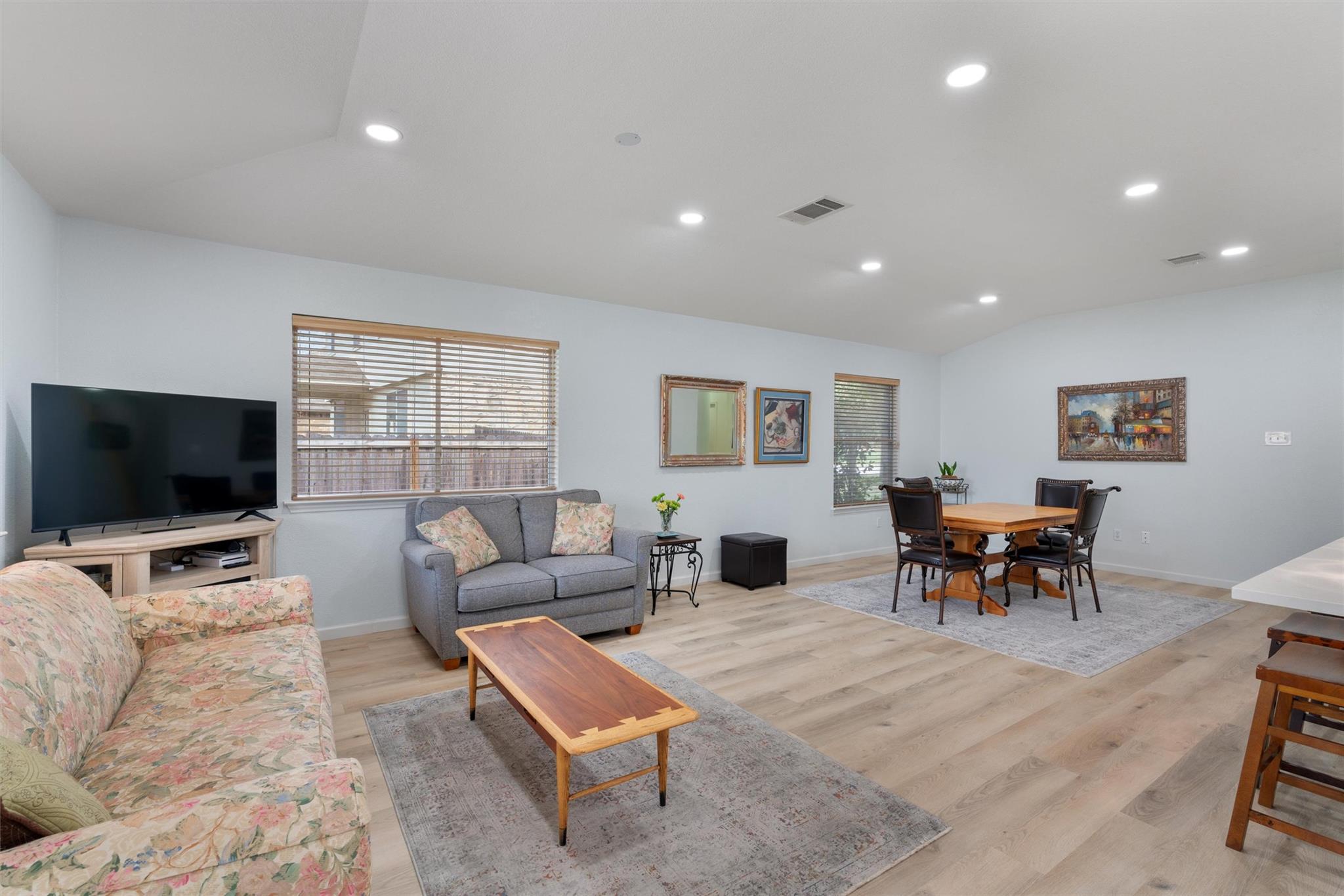 Leander, Texas 78641, United States, 4 Bedrooms Bedrooms, ,2 BathroomsBathrooms,Residential,Active,152922