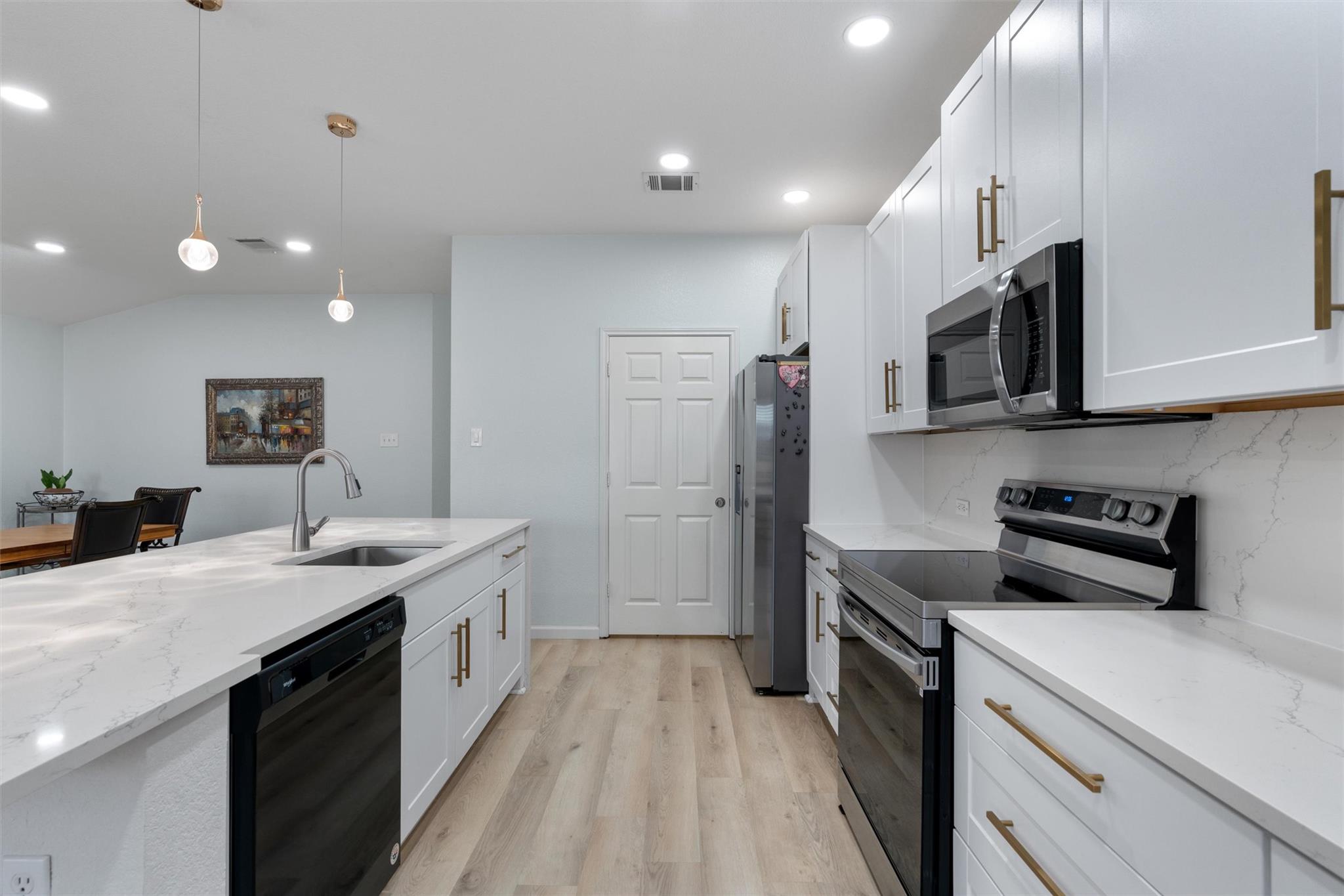 Leander, Texas 78641, United States, 4 Bedrooms Bedrooms, ,2 BathroomsBathrooms,Residential,Active,152922