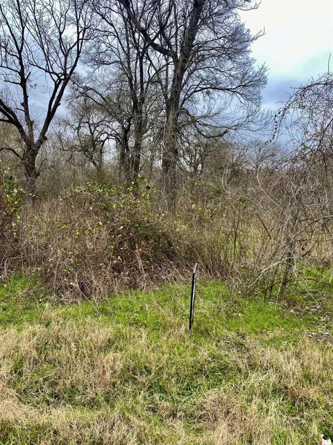 394 FM 112 Thrall TX 78947