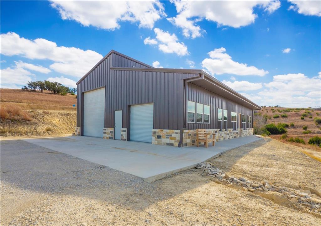 1759 Majestic Hills DR
